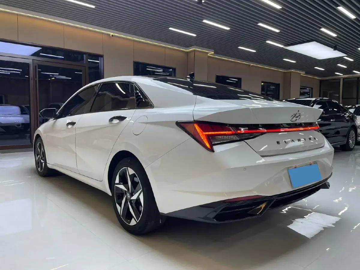 2021 Hyundai Elantra 1.5L 115HP L4 CVT,autocango,china used car exporter,china ev exporter,chinese used car exporter,chinese used ev exporter