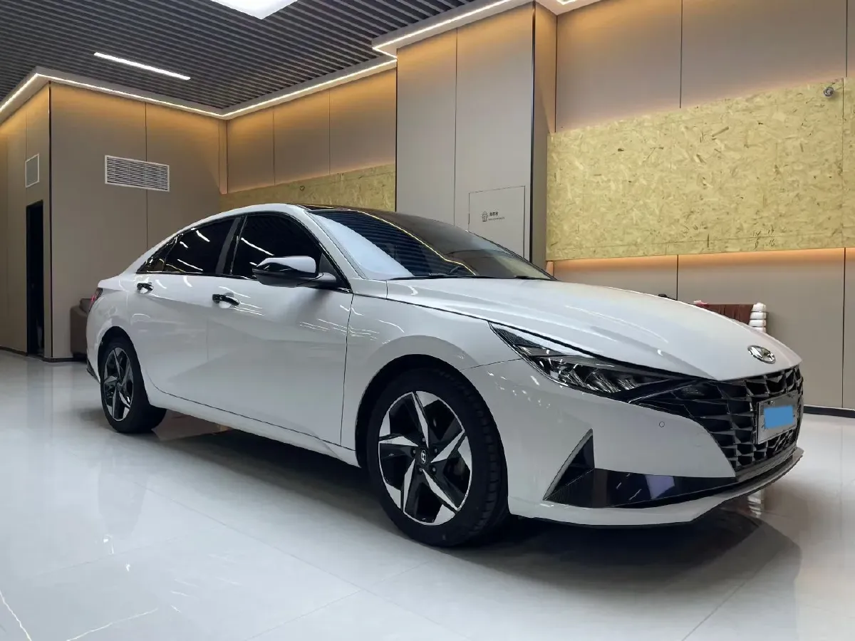 2021 Hyundai Elantra 1.5L 115HP L4 CVT,autocango,china used car exporter,china ev exporter,chinese used car exporter,chinese used ev exporter