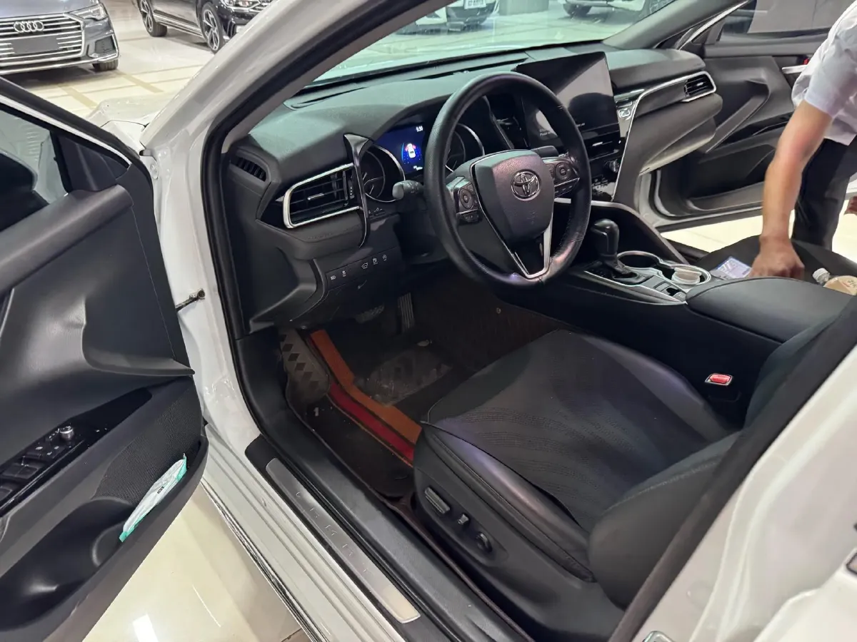2023 Toyota Camry 2.0L 177HP L4 CVT,autocango,china used car exporter,china ev exporter,chinese used car exporter,chinese used ev exporter