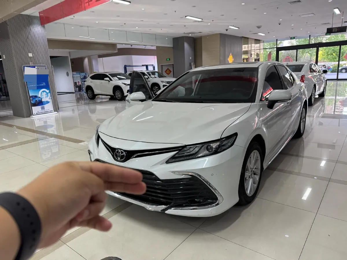 2023 Toyota Camry 2.0L 177HP L4 CVT,autocango,china used car exporter,china ev exporter,chinese used car exporter,chinese used ev exporter