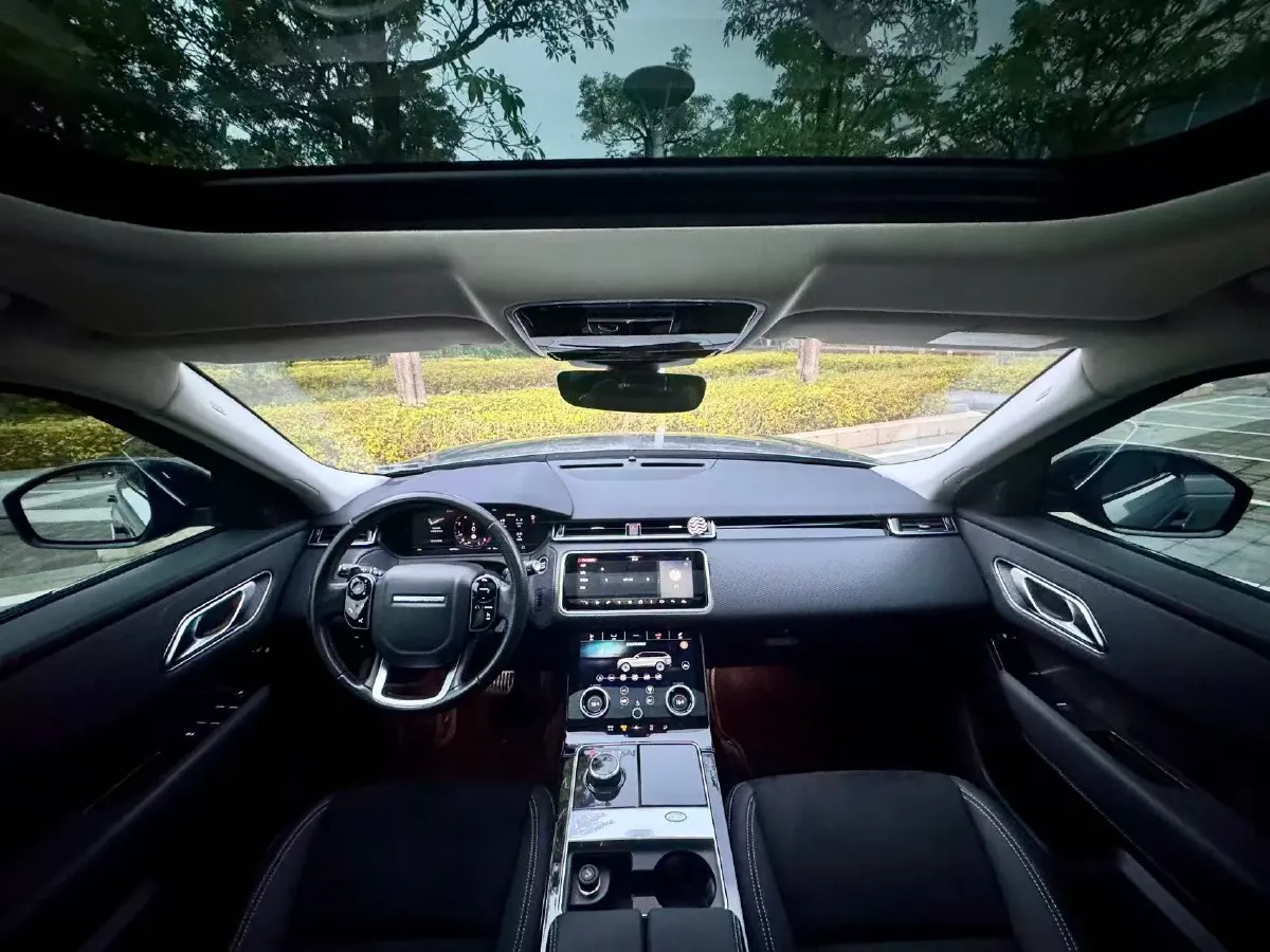 2020 Land Rover Range Rover Velar 2.0T 250HP L4 8AT,autocango,china used car exporter,china ev exporter,chinese used car exporter,chinese used ev exporter