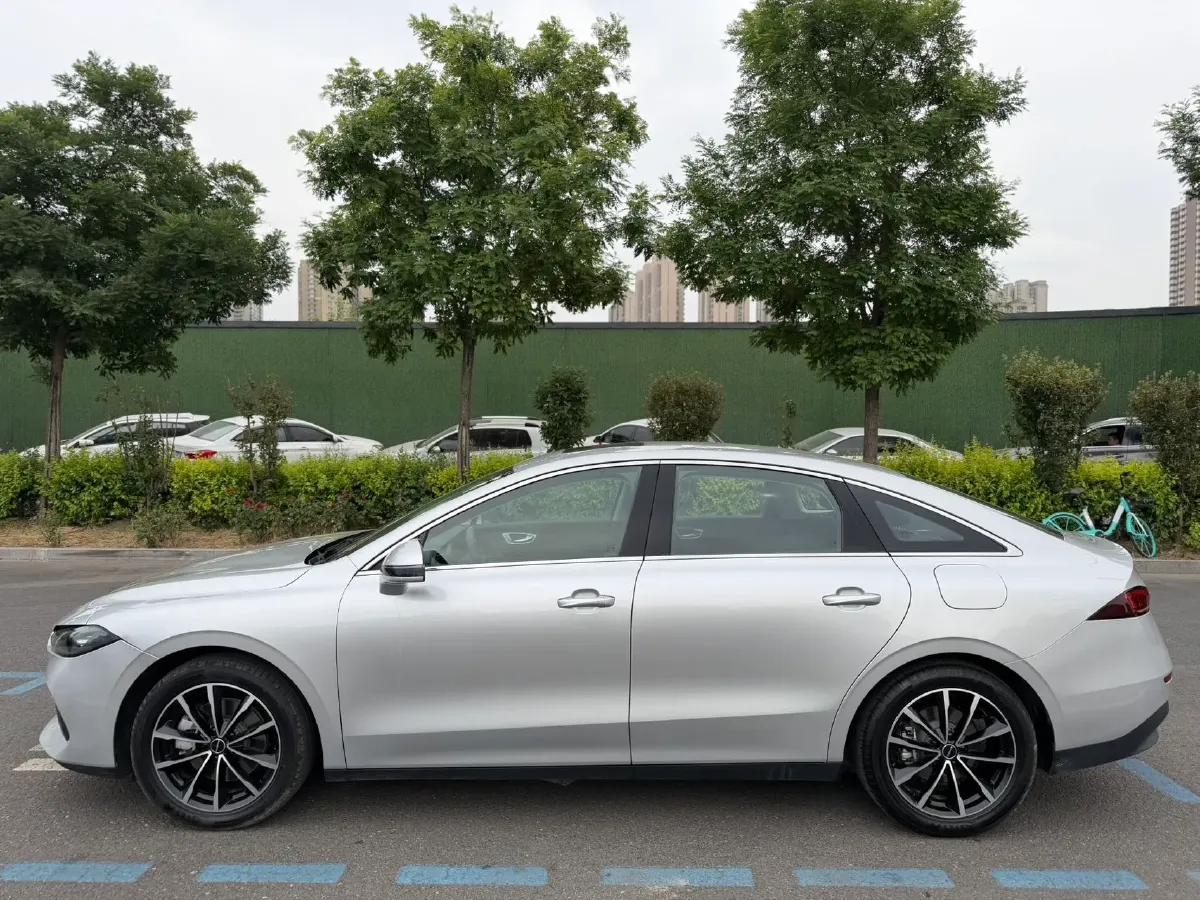 2025 Roewe D7 1.5L 112HP L4 1DHT PHEV 19.7KWH,autocango,china used car exporter,china ev exporter,chinese used car exporter,chinese used ev exporter