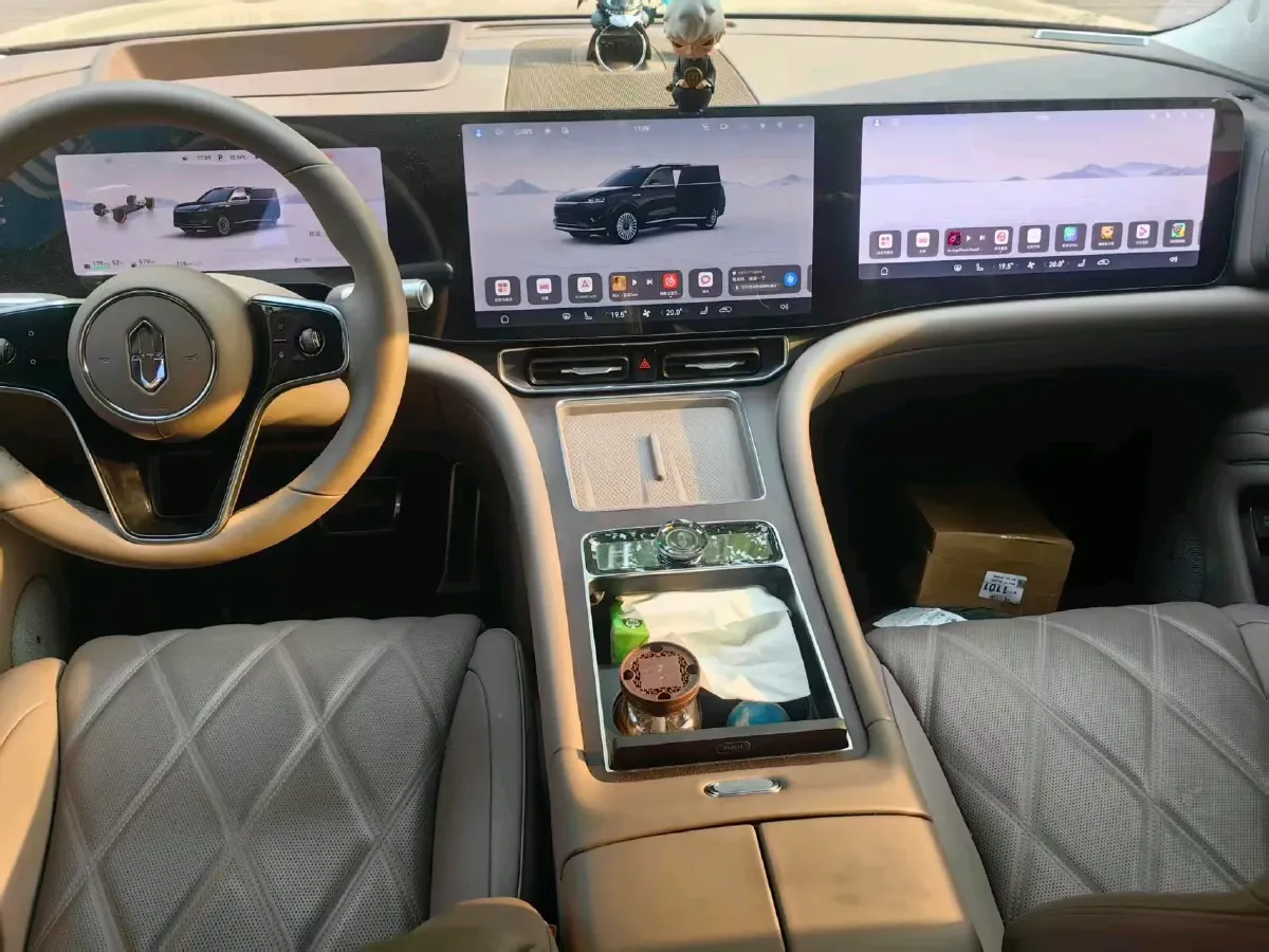 2025 AITO AITO M9 REEV 160HP REEV 52KWH,autocango,china used car exporter,china ev exporter,chinese used car exporter,chinese used ev exporter
