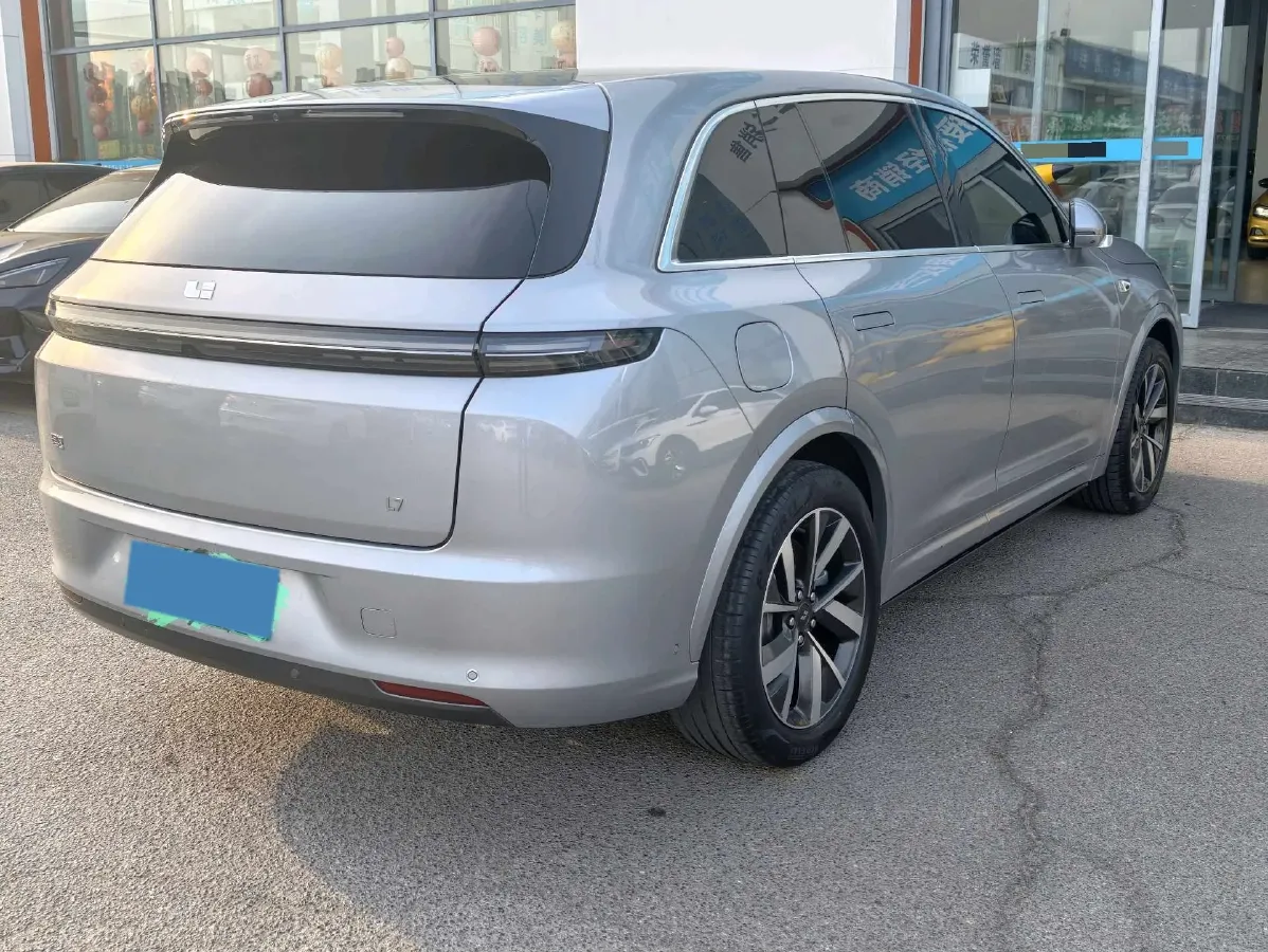 2023 Li L7 Range Extended 154HP REEV 40.9KWH,autocango,china used car exporter,china ev exporter,chinese used car exporter,chinese used ev exporter