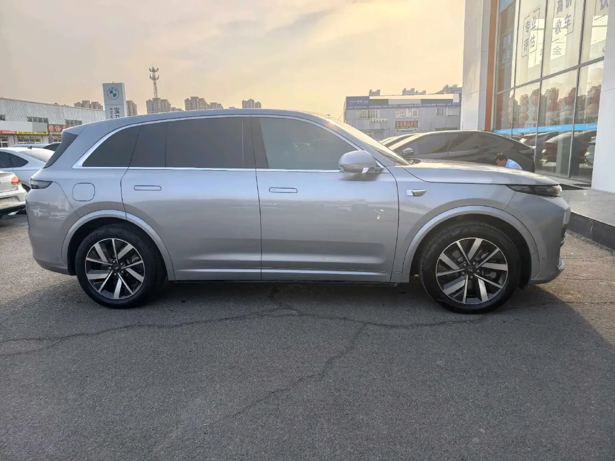 2023 Li L7 Range Extended 154HP REEV 40.9KWH,autocango,china used car exporter,china ev exporter,chinese used car exporter,chinese used ev exporter