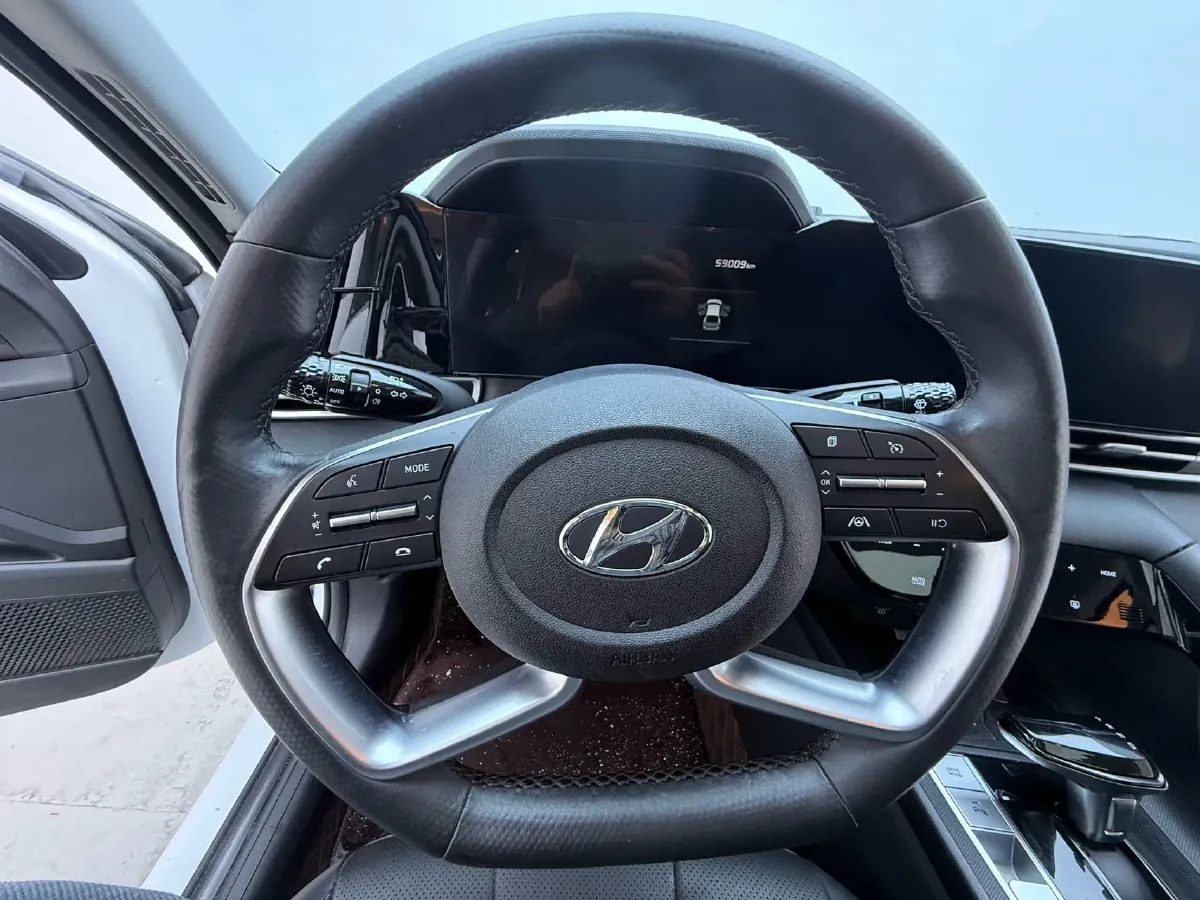 2021 Hyundai Elantra 1.5L 115HP L4 CVT,autocango,china used car exporter,china ev exporter,chinese used car exporter,chinese used ev exporter