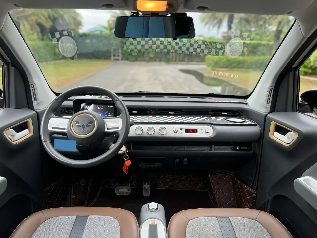 2022 WuLing HongGuang MINI EV BEV 17.3KWH,autocango,china used car exporter,china ev exporter,chinese used car exporter,chinese used ev exporter