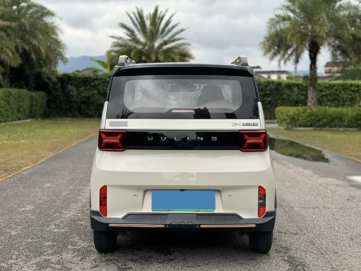 2022 WuLing HongGuang MINI EV BEV 17.3KWH,autocango,china used car exporter,china ev exporter,chinese used car exporter,chinese used ev exporter