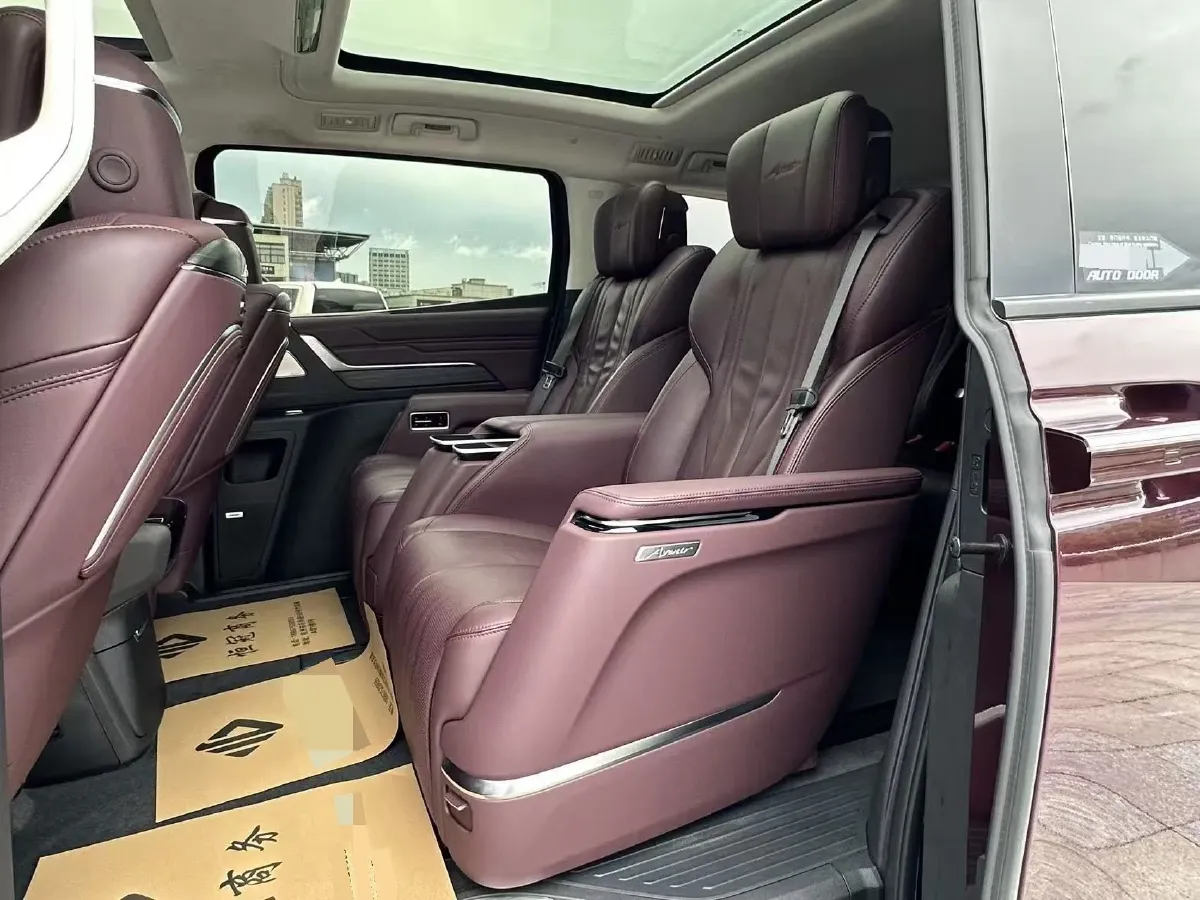 2023 Buick Century 2.0T 237HP L4 9AT,autocango,china used car exporter,china ev exporter,chinese used car exporter,chinese used ev exporter