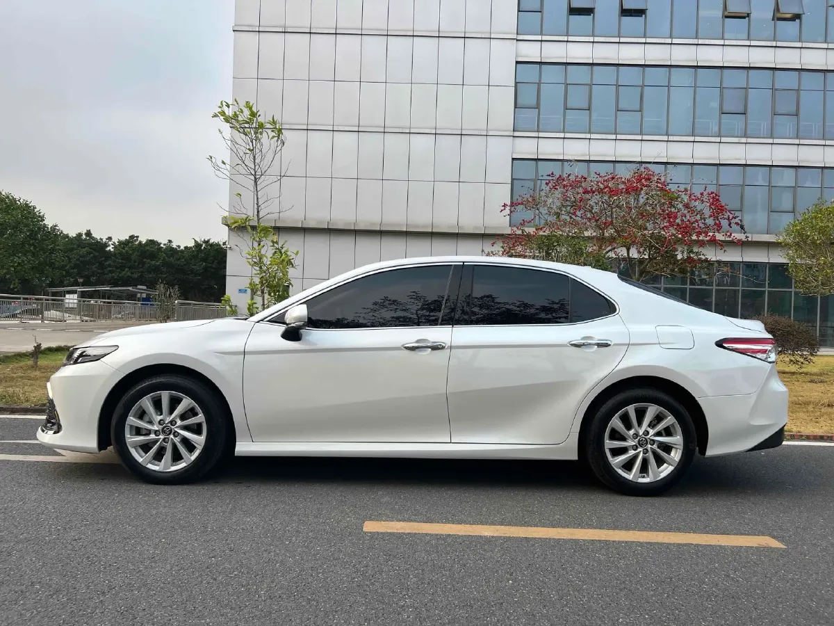 2021 Toyota Camry 2.0L 178HP L4 CVT,autocango,china used car exporter,china ev exporter,chinese used car exporter,chinese used ev exporter