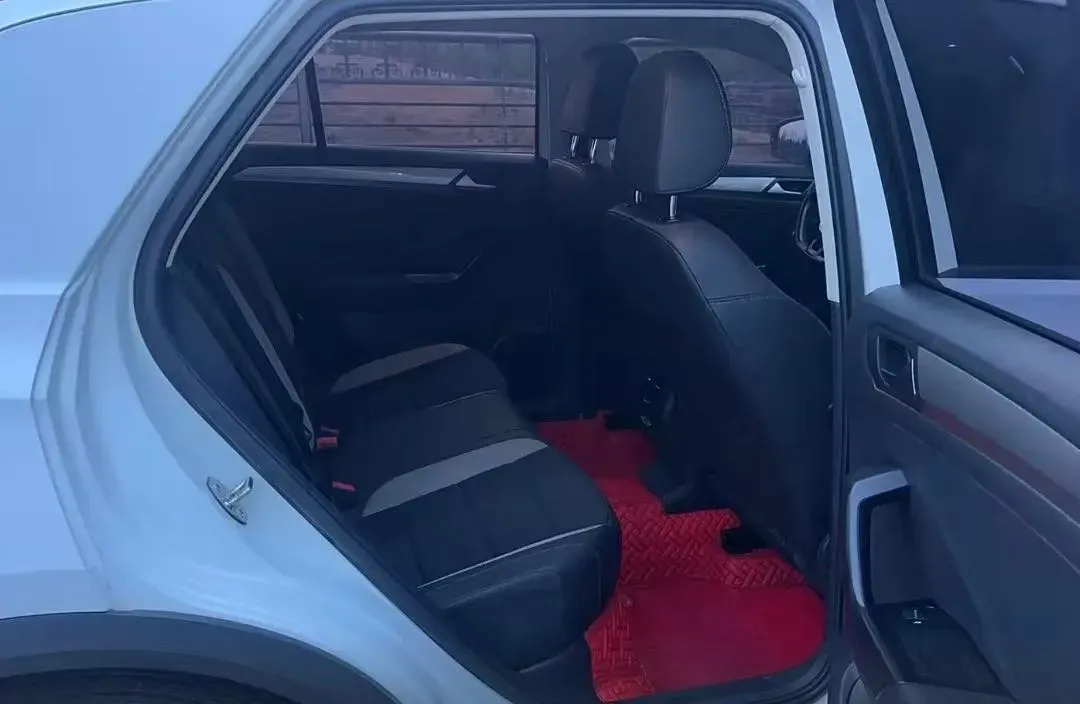 2019 Volkswagen T-Roc 1.4T 150HP L4 7DCT,autocango,china used car exporter,china ev exporter,chinese used car exporter,chinese used ev exporter