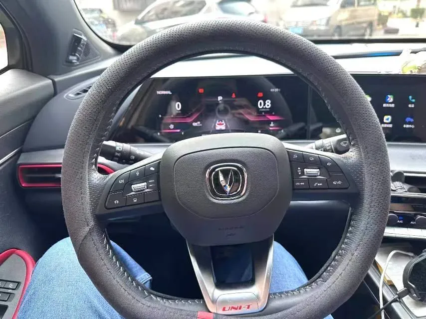 2020 ChangAn UNI-T 1.5T 180HP L4 7DCT,autocango,china used car exporter,china ev exporter,chinese used car exporter,chinese used ev exporter