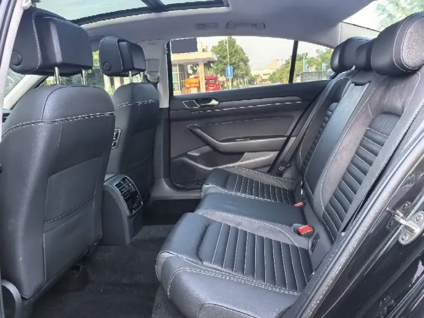 2020 Volkswagen Magotan 1.4T 150HP L4 7DCT,autocango,china used car exporter,china ev exporter,chinese used car exporter,chinese used ev exporter