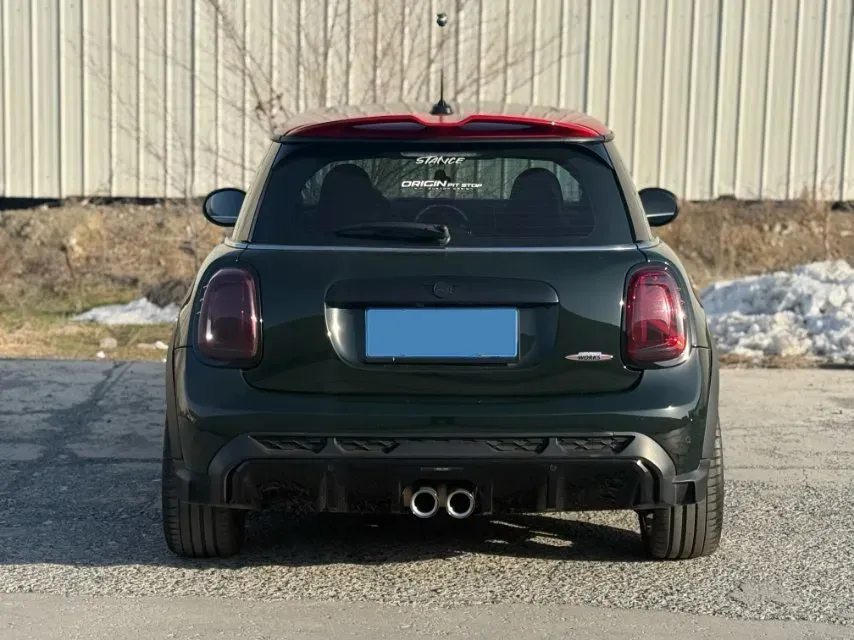 2018 MINI JCW CLUBMAN 2.0T 231HP L4 6AT,autocango,china used car exporter,china ev exporter,chinese used car exporter,chinese used ev exporter