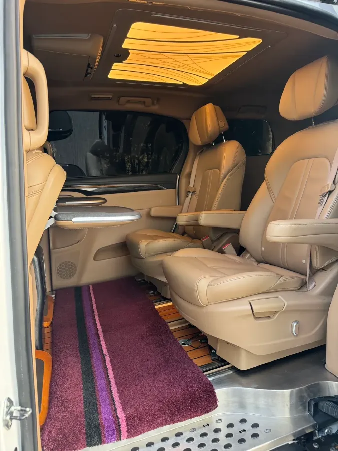 2022 Buick GL8 2.0T 237HP L4 9AT,autocango,china used car exporter,china ev exporter,chinese used car exporter,chinese used ev exporter