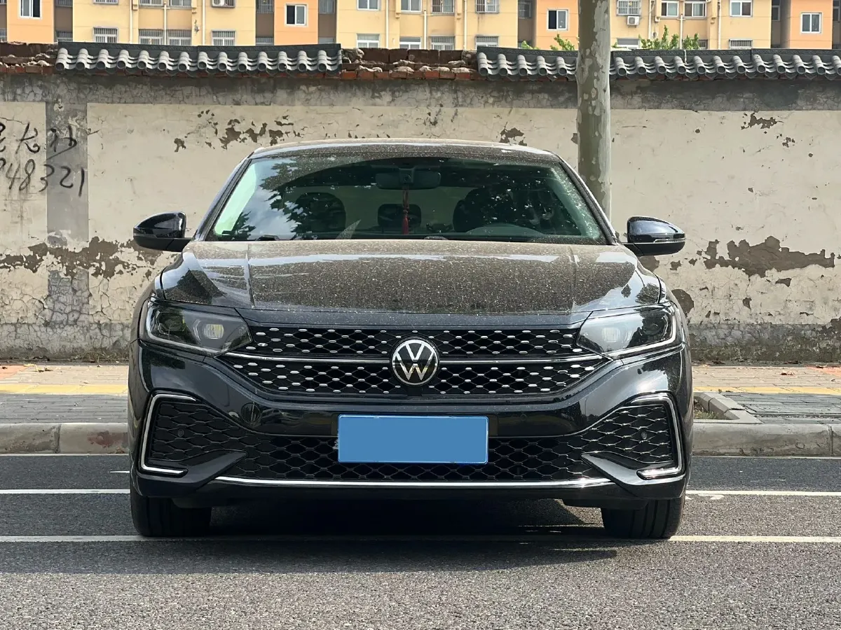 2023 Volkswagen Passat 2.0T 186HP L4 7DCT,autocango,china used car exporter,china ev exporter,chinese used car exporter,chinese used ev exporter