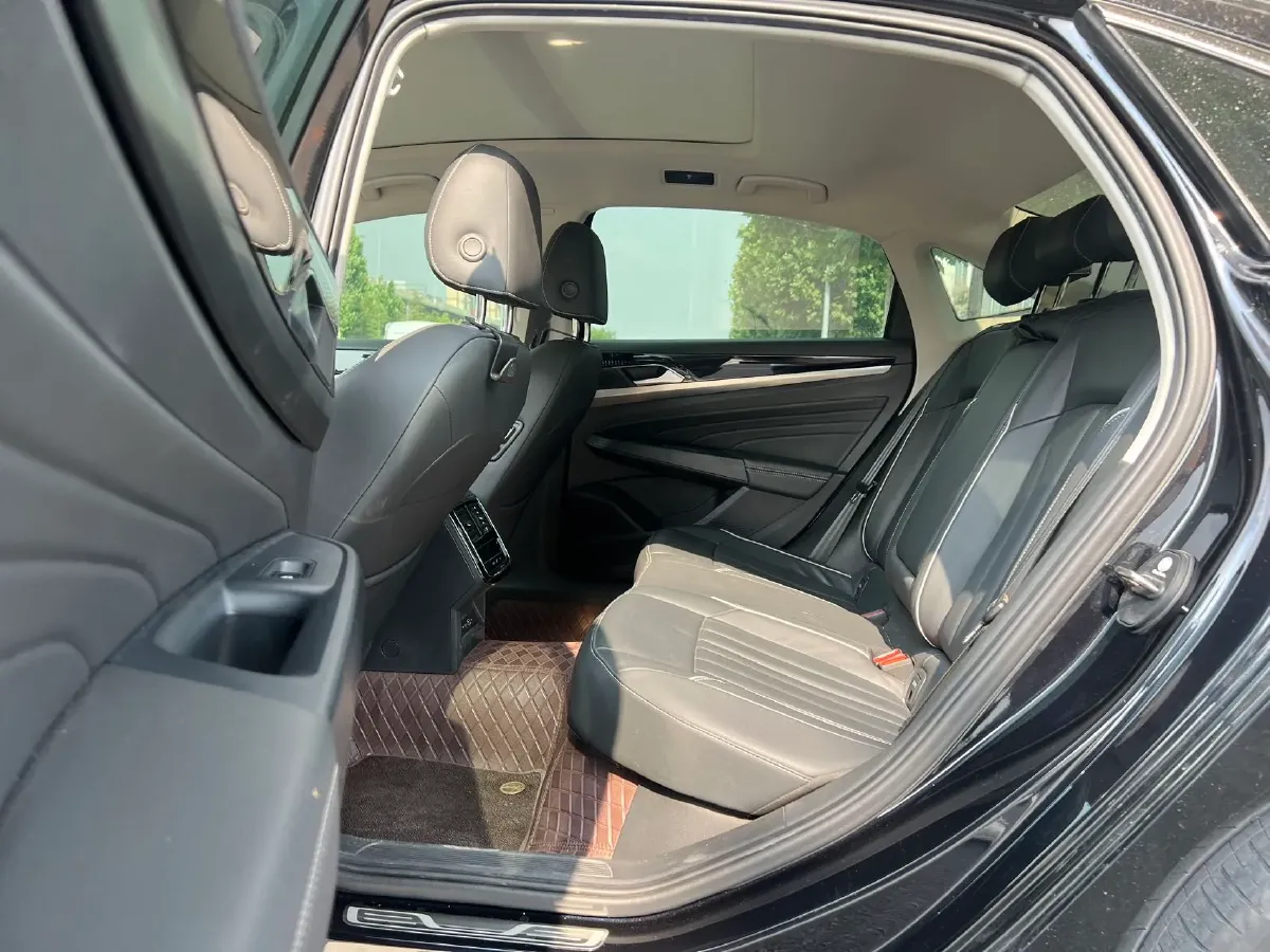 2023 Volkswagen Passat 2.0T 186HP L4 7DCT,autocango,china used car exporter,china ev exporter,chinese used car exporter,chinese used ev exporter
