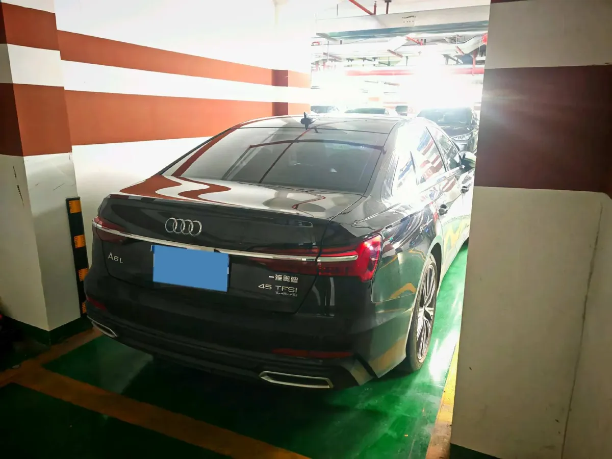 2022 Audi A6L 2.0T 224HP L4 7DCT,autocango,china used car exporter,china ev exporter,chinese used car exporter,chinese used ev exporter