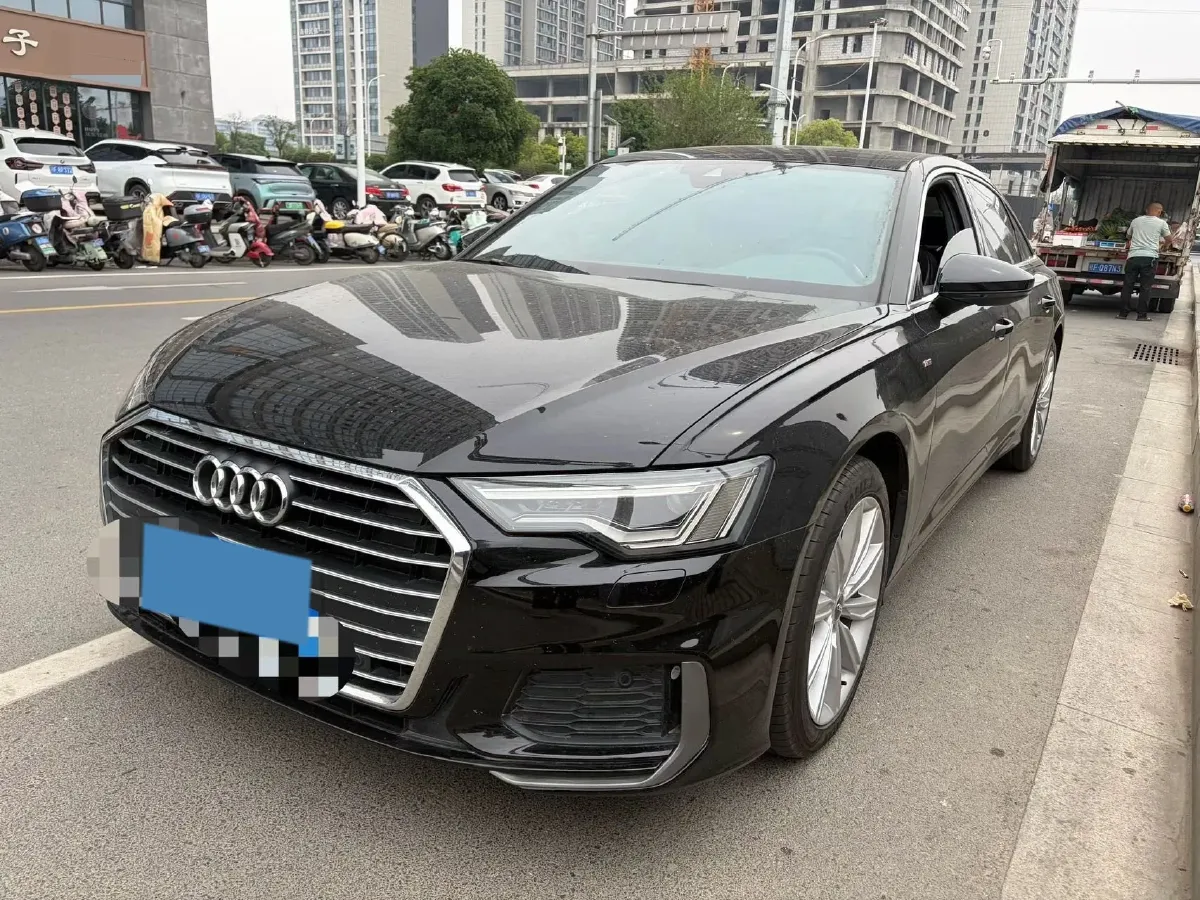 2022 Audi A6L 2.0T 224HP L4 7DCT,autocango,china used car exporter,china ev exporter,chinese used car exporter,chinese used ev exporter