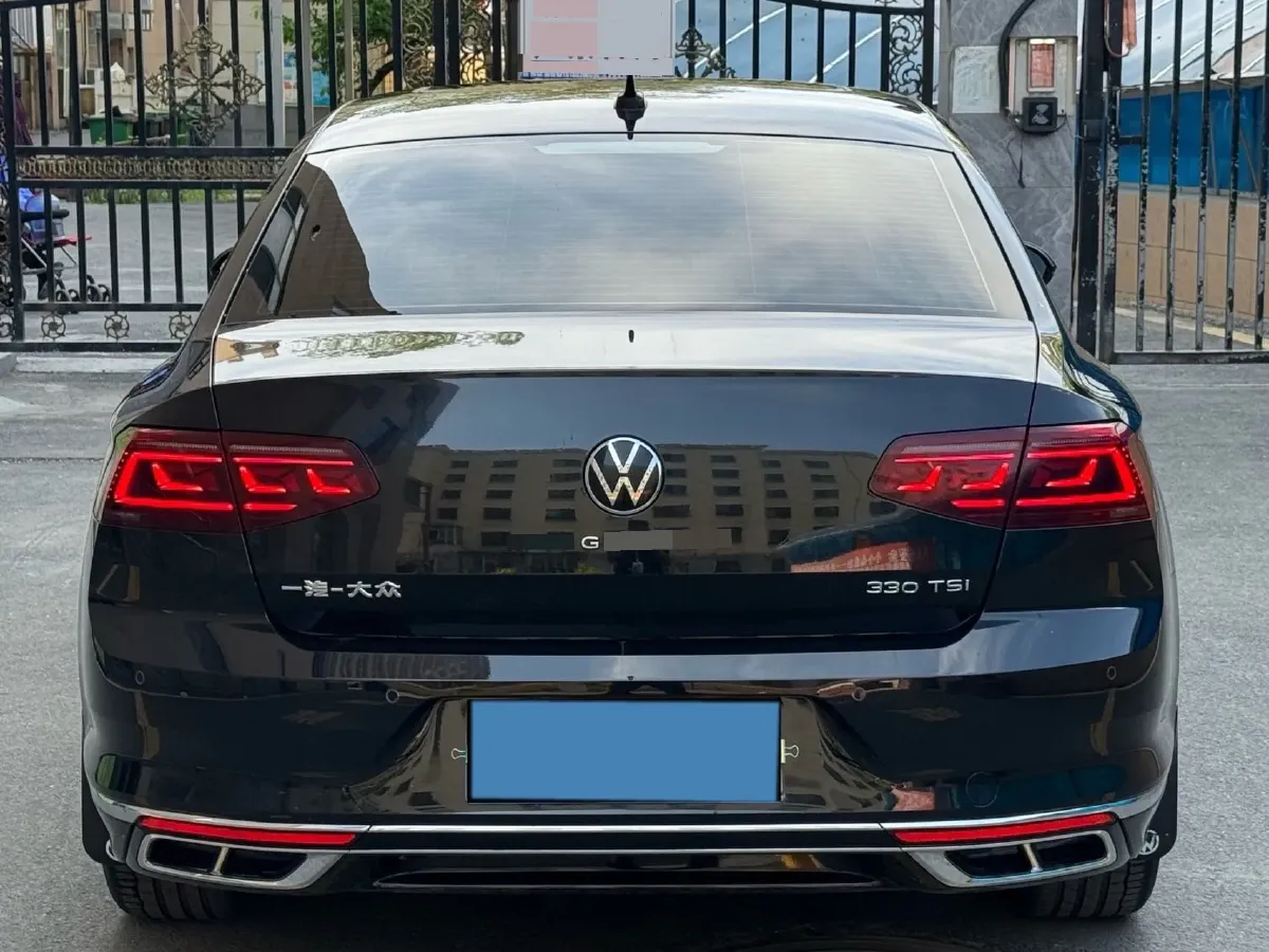 2023 Volkswagen Magotan 2.0T 186HP L4 7DCT,autocango,china used car exporter,china ev exporter,chinese used car exporter,chinese used ev exporter