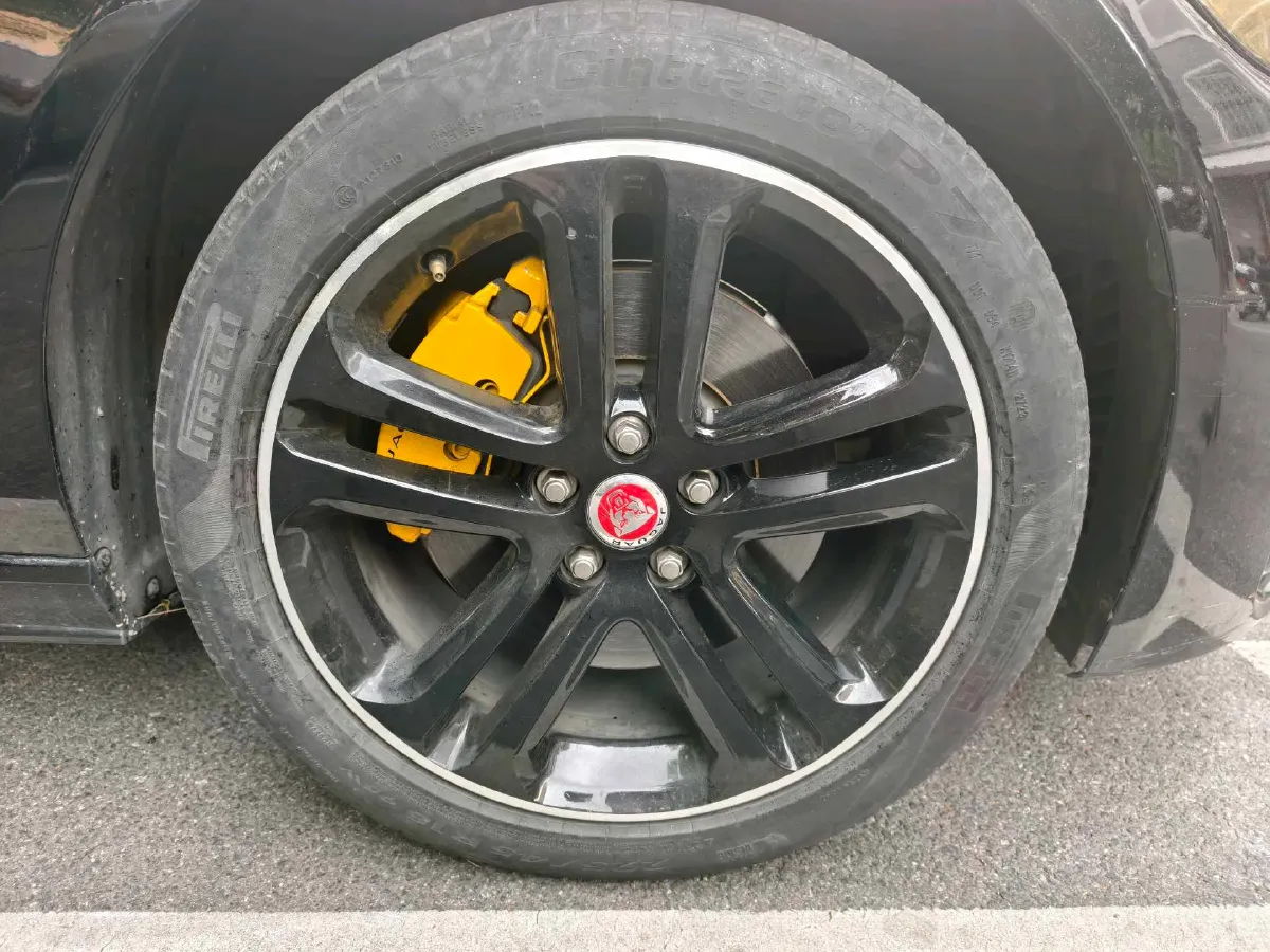 2022 Jaguar XEL 2.0T 250HP L4 8AT,autocango,china used car exporter,china ev exporter,chinese used car exporter,chinese used ev exporter