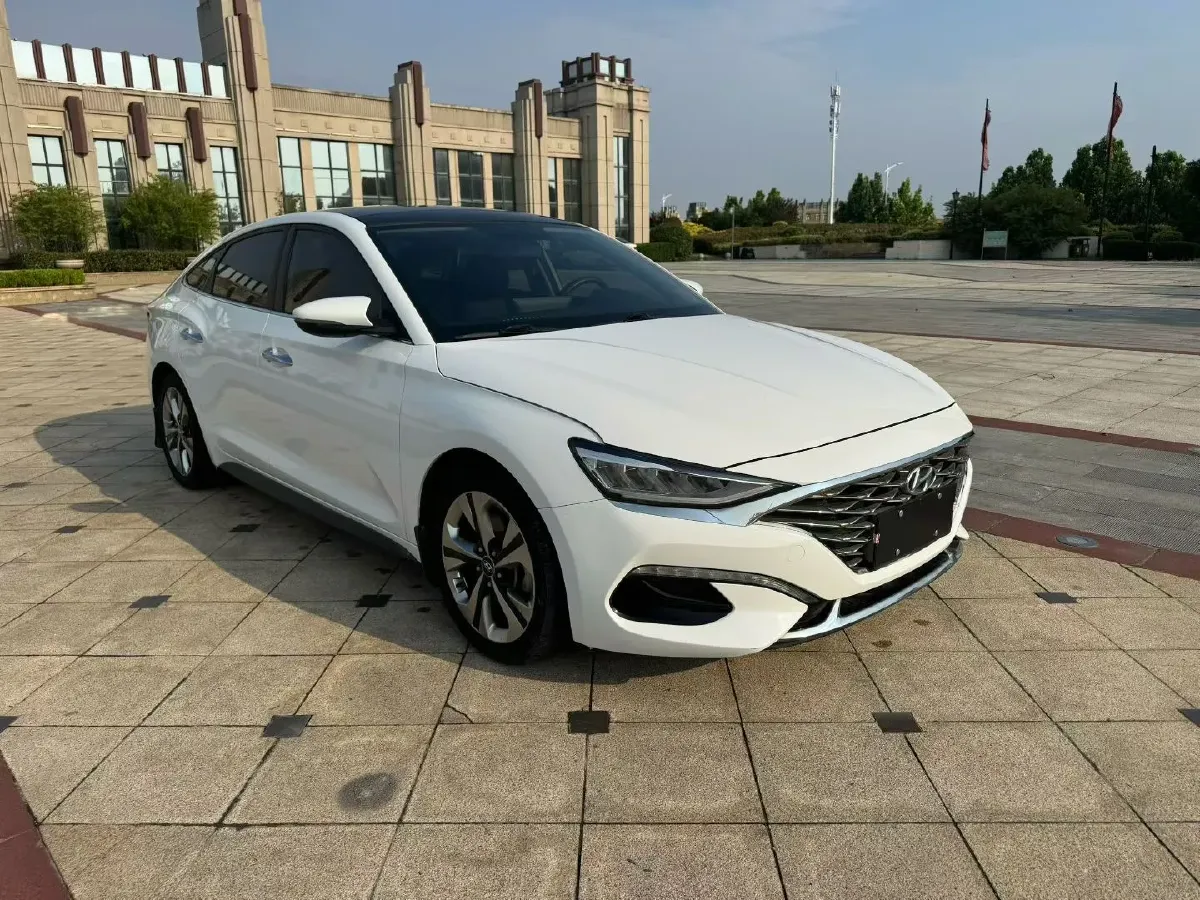 2019 Hyundai La Festa 1.6T 204HP L4 7DCT,autocango,china used car exporter,china ev exporter,chinese used car exporter,chinese used ev exporter