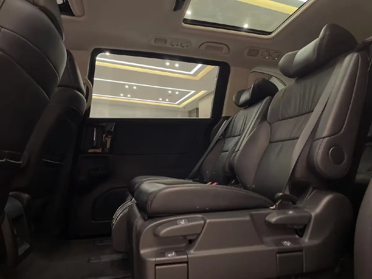 2019 Honda Odyssey 2.0L 146HP L4 E-CVT Hybrid,autocango,china used car exporter,china ev exporter,chinese used car exporter,chinese used ev exporter