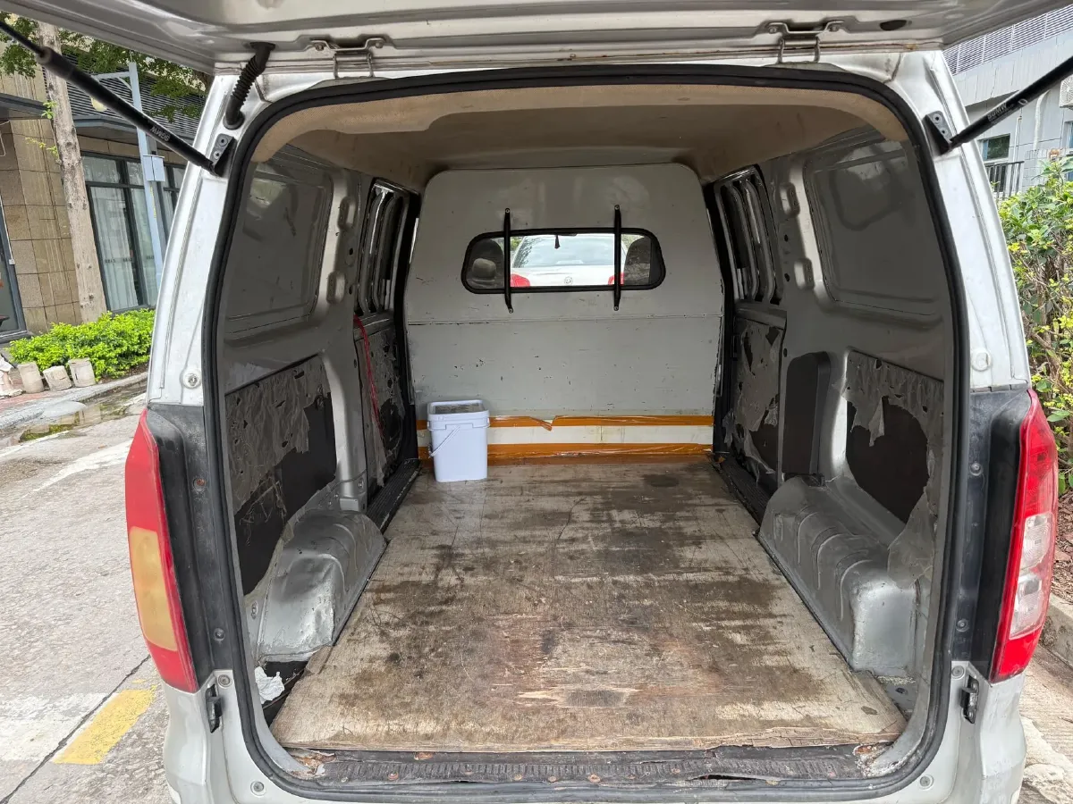2019 WuLing HongGuang V 1.5L 105HP L4 5MT,autocango,china used car exporter,china ev exporter,chinese used car exporter,chinese used ev exporter