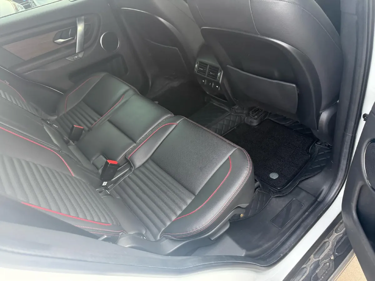 2020 Land Rover Discovery Sport 2.0T 249HP L4 9AT,autocango,china used car exporter,china ev exporter,chinese used car exporter,chinese used ev exporter