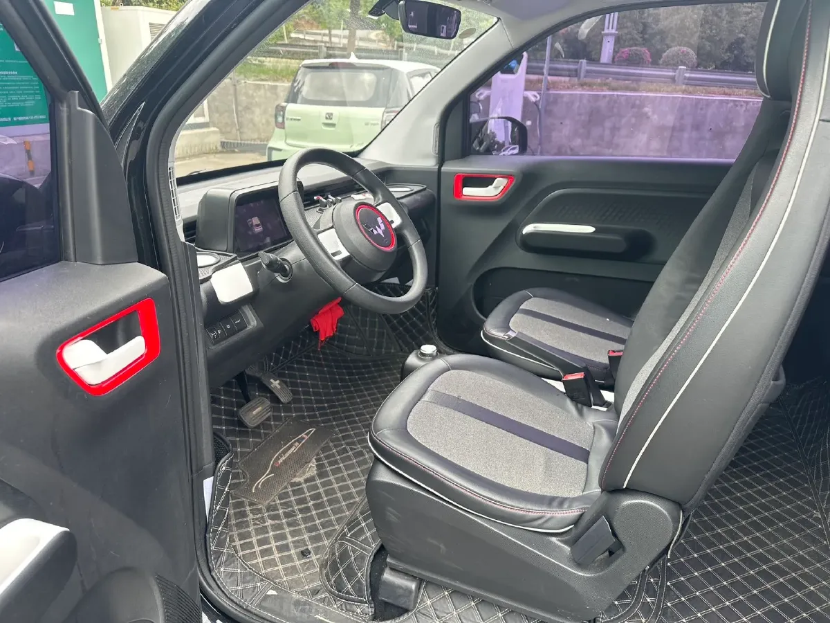 2022 WuLing HongGuang MINI EV BEV 26.5KWH,autocango,china used car exporter,china ev exporter,chinese used car exporter,chinese used ev exporter
