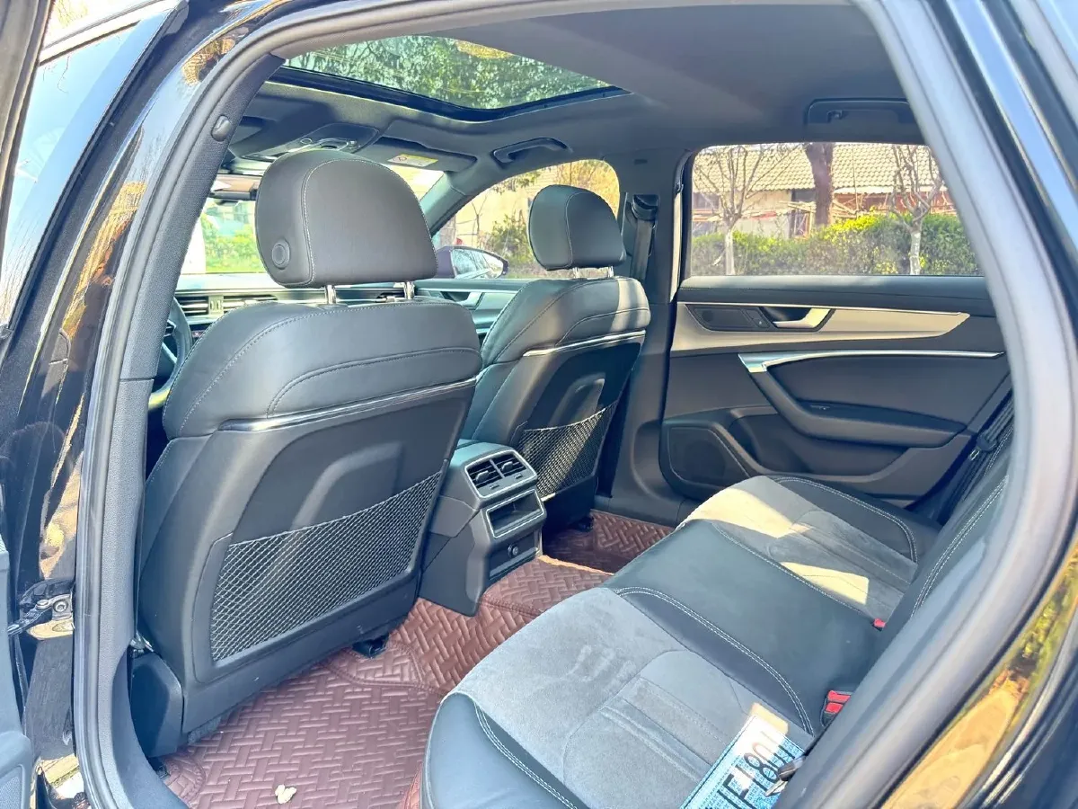 2021 Audi A6L 2.0T 190HP L4 7DCT,autocango,china used car exporter,china ev exporter,chinese used car exporter,chinese used ev exporter