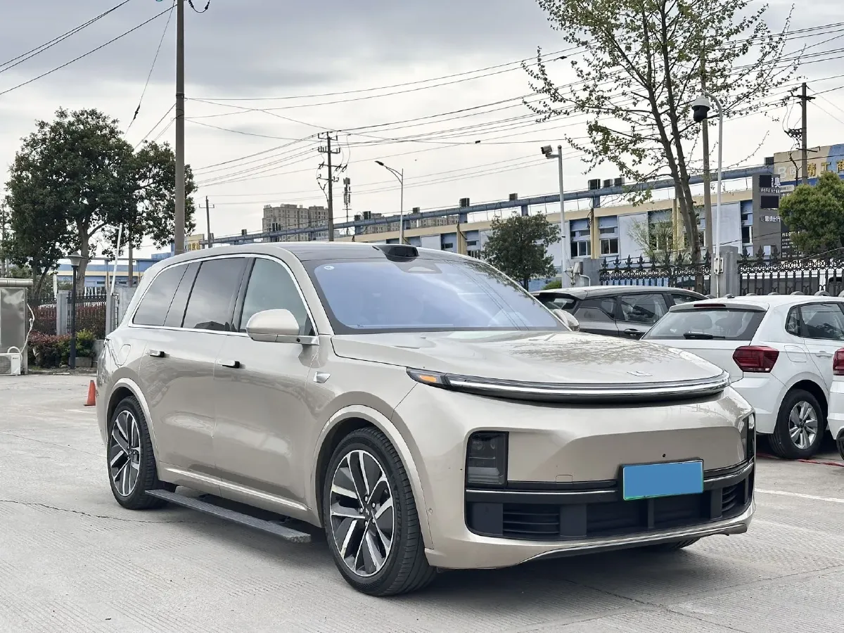 2024 Li L9 Range Extended 154HP REEV 52.3KWH,autocango,china used car exporter,china ev exporter,chinese used car exporter,chinese used ev exporter