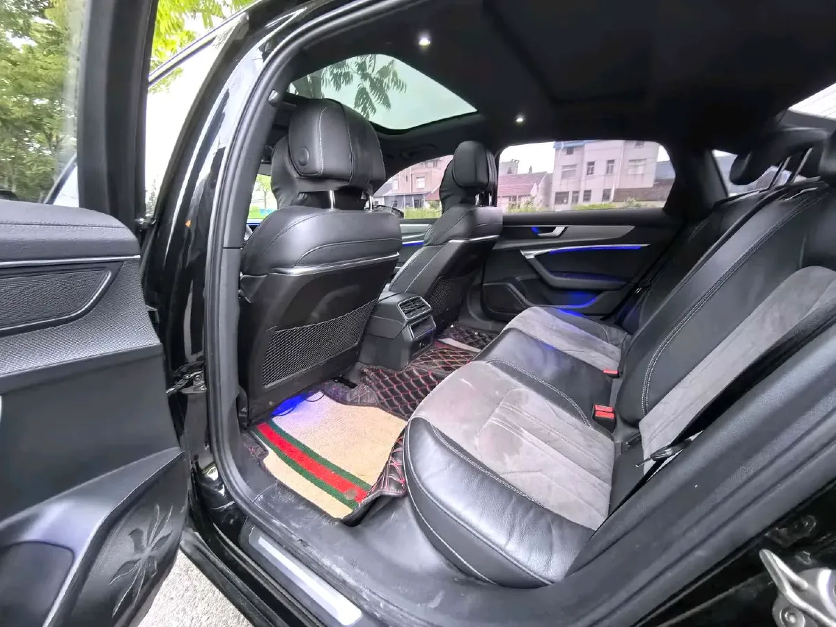 2020 Audi A6L 2.0T 190HP L4 7DCT,autocango,china used car exporter,china ev exporter,chinese used car exporter,chinese used ev exporter