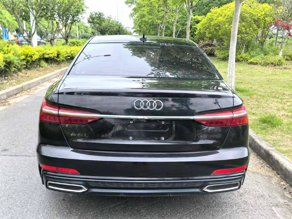 2020 Audi A6L 2.0T 190HP L4 7DCT,autocango,china used car exporter,china ev exporter,chinese used car exporter,chinese used ev exporter
