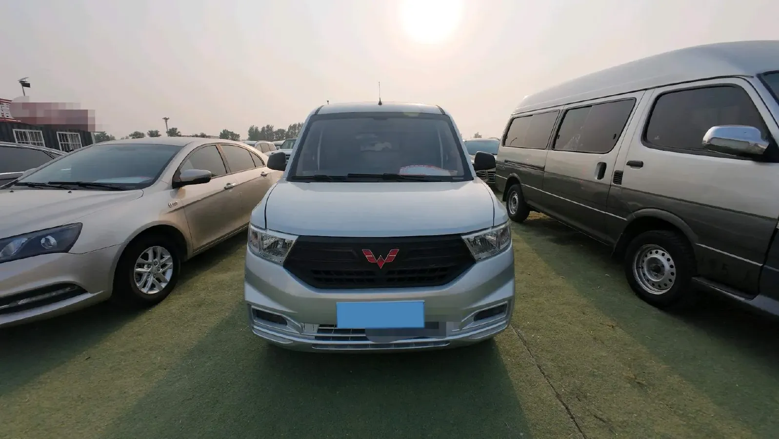 2019 WuLing HongGuang V 1.5L 99HP L4 6MT,autocango,china used car exporter,china ev exporter,chinese used car exporter,chinese used ev exporter