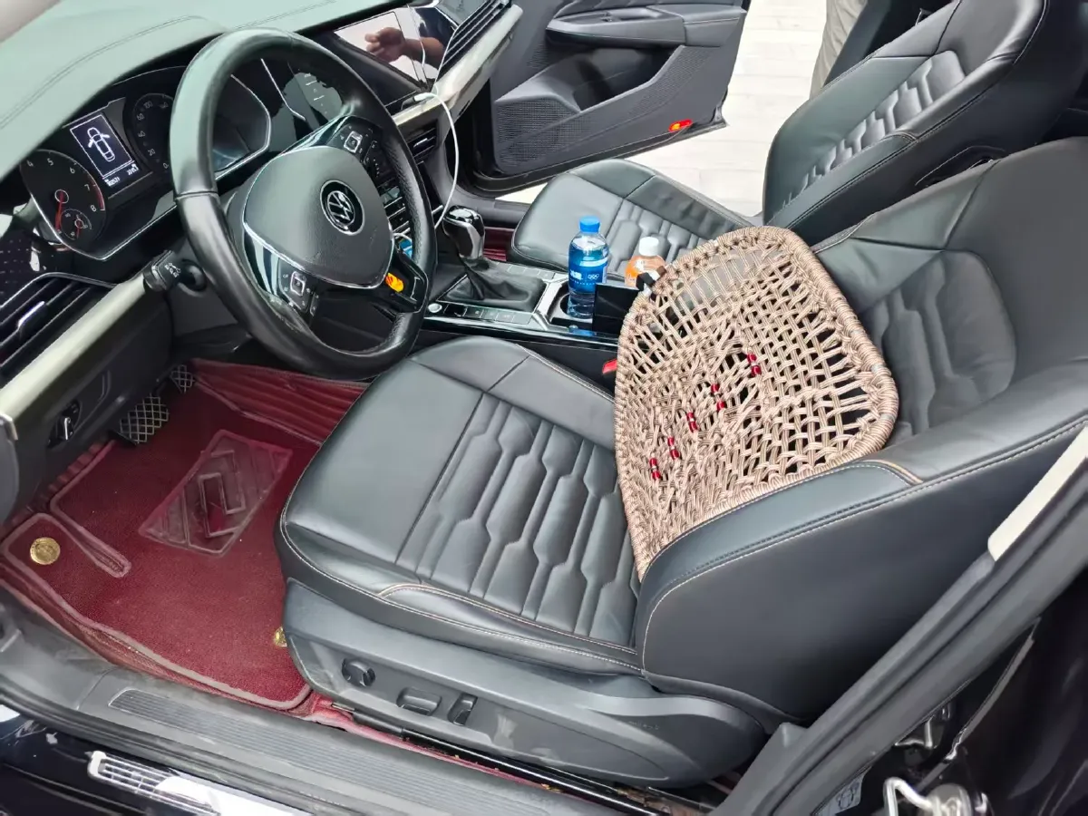 2020 Volkswagen Passat 2.0T 186HP L4 7DCT,autocango,china used car exporter,china ev exporter,chinese used car exporter,chinese used ev exporter