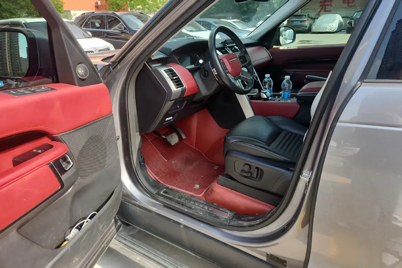 2023 Land Rover Discovery 2.0T 300HP L4 8AT,autocango,china used car exporter,china ev exporter,chinese used car exporter,chinese used ev exporter