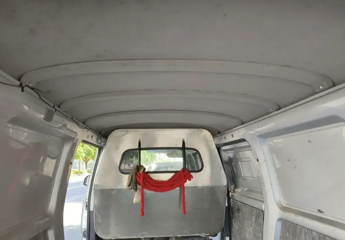 2022 WuLing RongGuang Mini Truck EV BEV 41.5KWH,autocango,china used car exporter,china ev exporter,chinese used car exporter,chinese used ev exporter