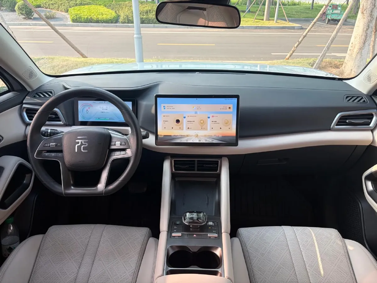 2024 BYD YuanUP BEV 45.12KWH,autocango,china used car exporter,china ev exporter,chinese used car exporter,chinese used ev exporter