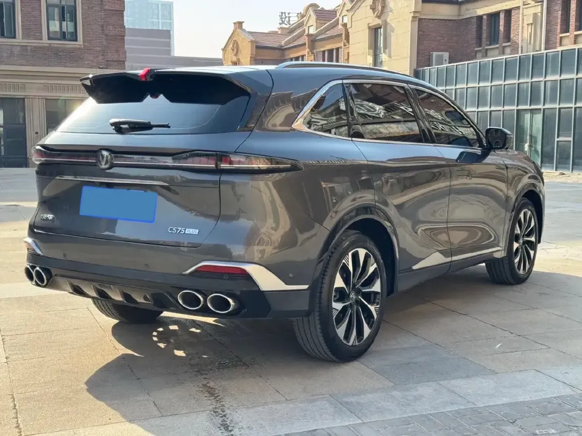 2025 ChangAn CS75 Plus 2.0T 233HP L4 8AT,autocango,china used car exporter,china ev exporter,chinese used car exporter,chinese used ev exporter