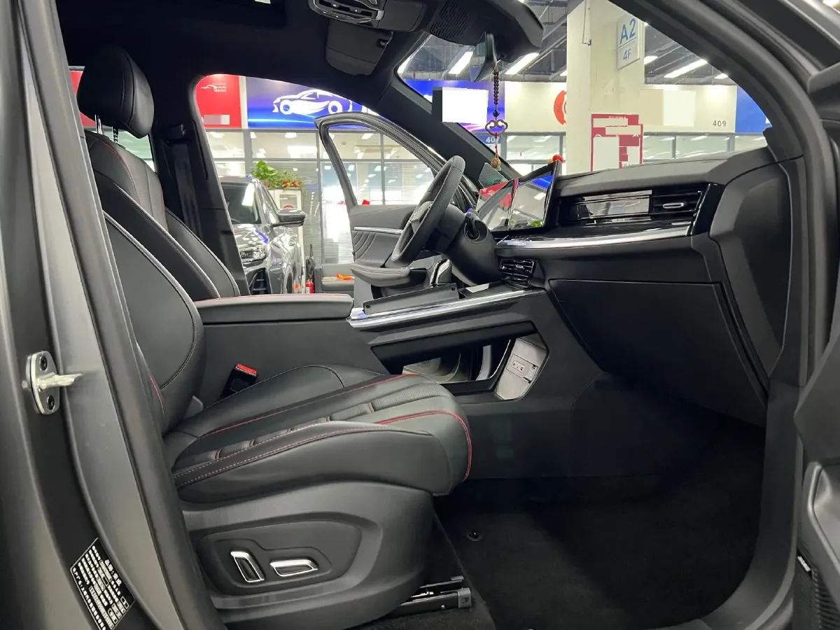 2022 Roewe RX5 MAX 2.0T 231HP L4 8AT,autocango,china used car exporter,china ev exporter,chinese used car exporter,chinese used ev exporter