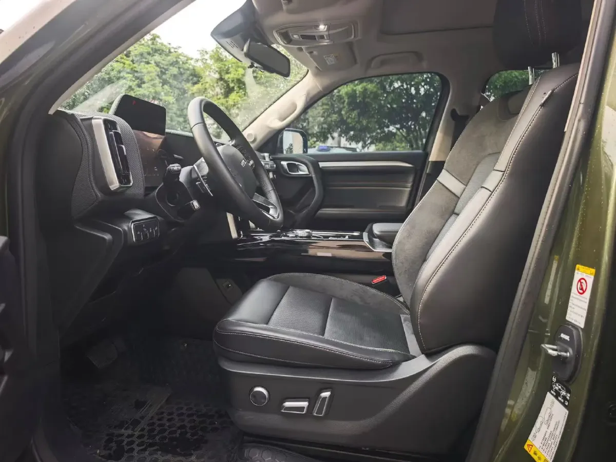 2022 Haval Dargo 2.0T 211HP L4 7DCT,autocango,china used car exporter,china ev exporter,chinese used car exporter,chinese used ev exporter