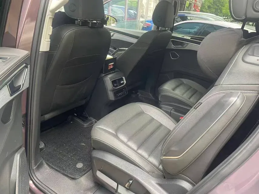 2021 Volkswagen Talagon 2.0T 220HP L4 7DCT,autocango,china used car exporter,china ev exporter,chinese used car exporter,chinese used ev exporter