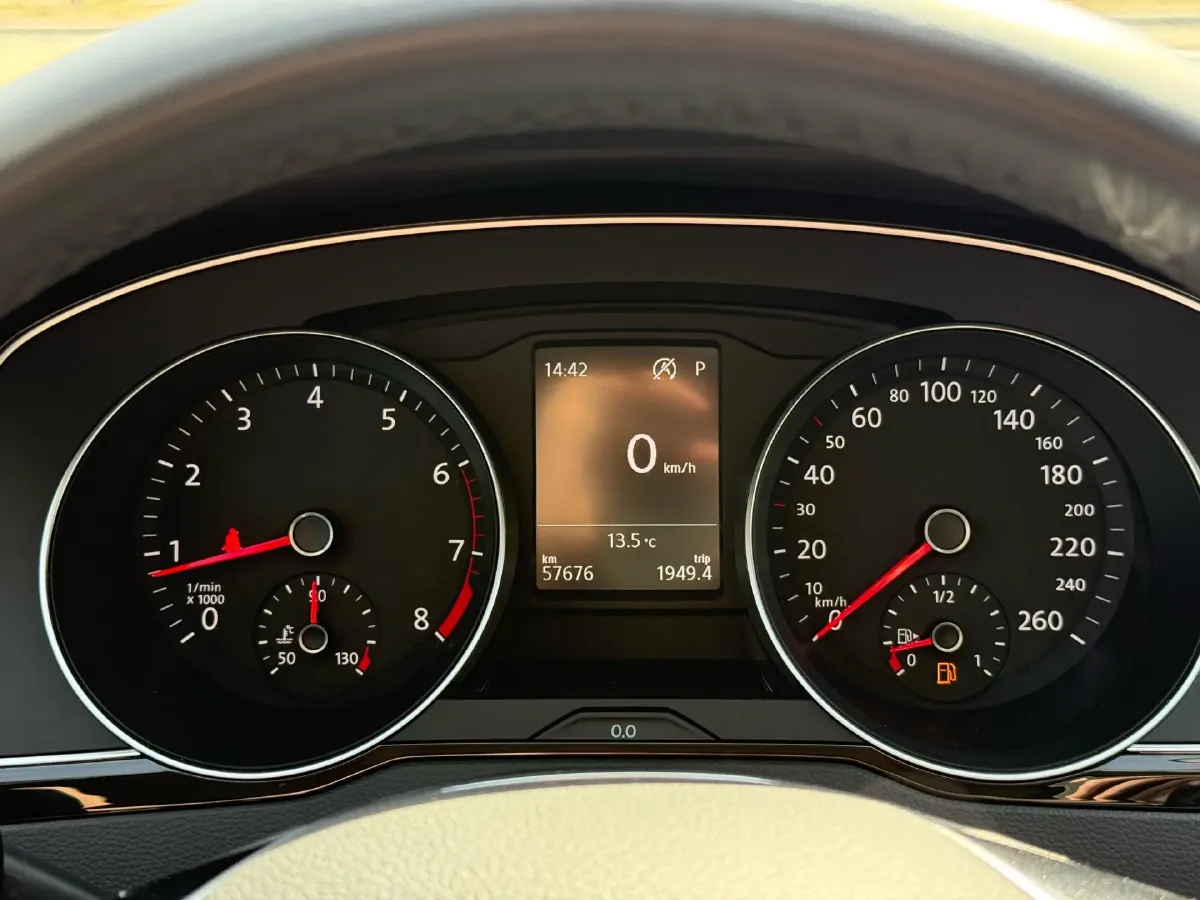 2018 Volkswagen Magotan 1.8T 180HP L4 7DCT,autocango,china used car exporter,china ev exporter,chinese used car exporter,chinese used ev exporter