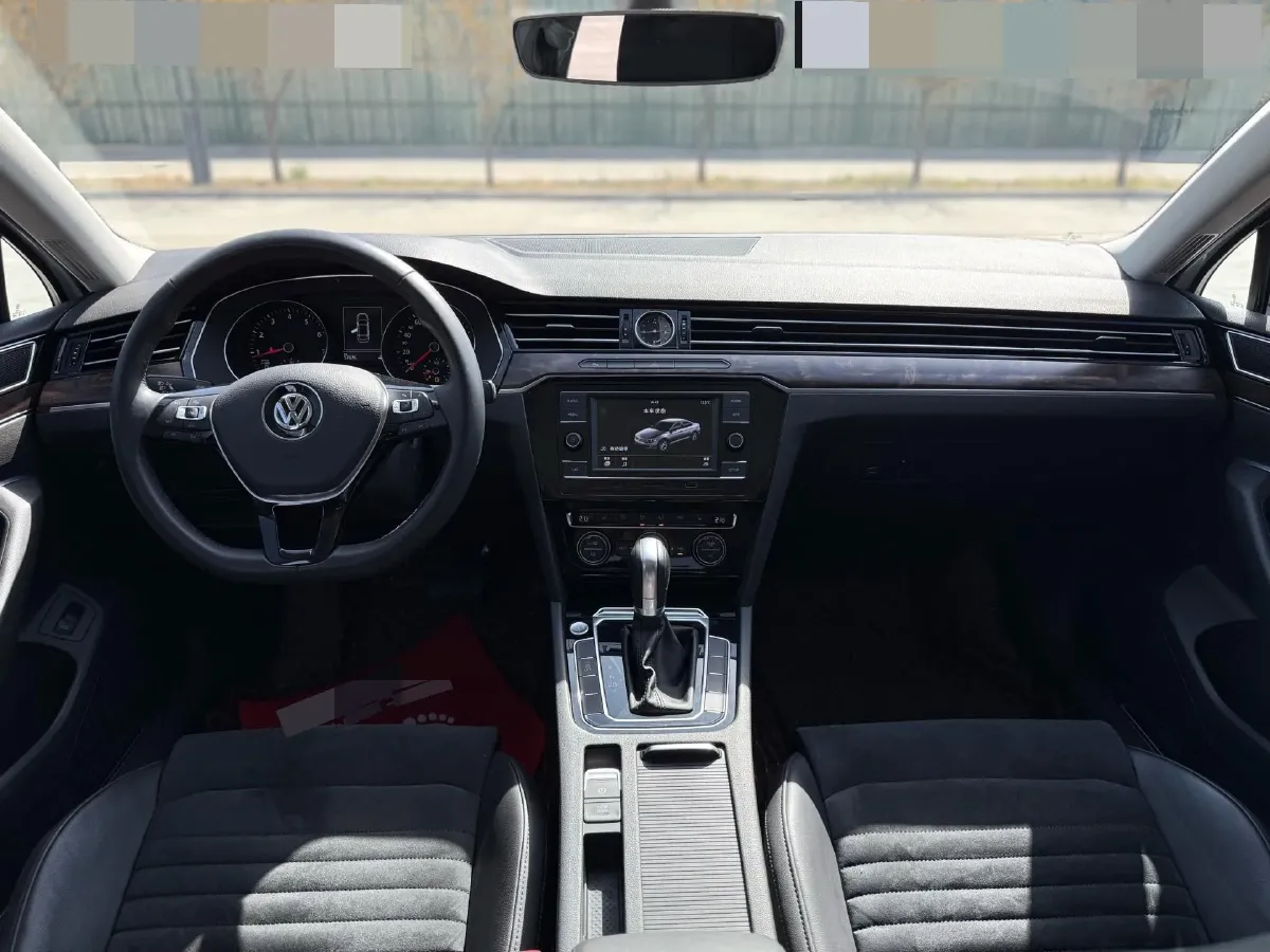2018 Volkswagen Magotan 1.8T 180HP L4 7DCT,autocango,china used car exporter,china ev exporter,chinese used car exporter,chinese used ev exporter