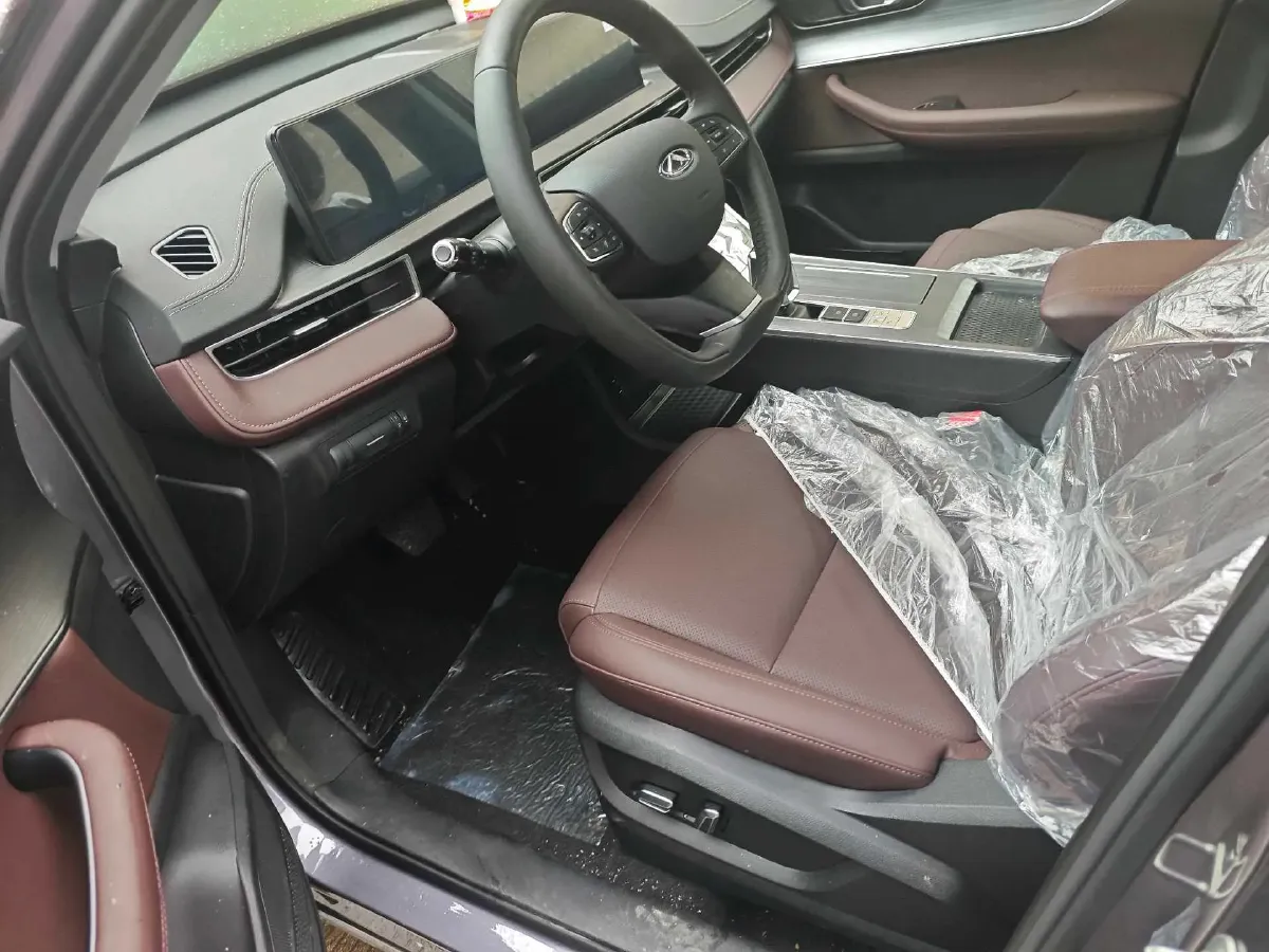 2025 Chery Tiggo 7 1.5T 156HP L4 CVT,autocango,china used car exporter,china ev exporter,chinese used car exporter,chinese used ev exporter