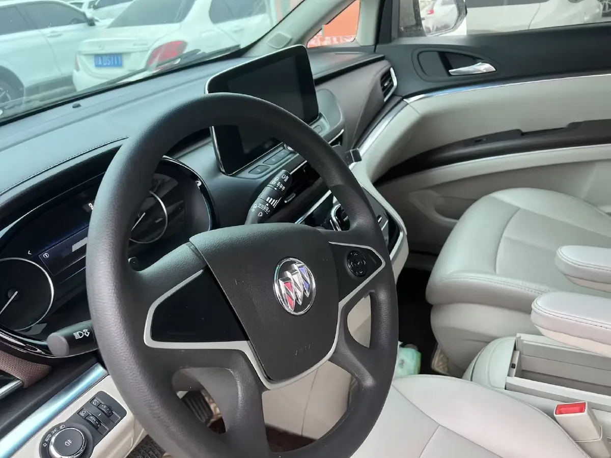 2022 Buick GL8 2.0T 237HP L4 9AT,autocango,china used car exporter,china ev exporter,chinese used car exporter,chinese used ev exporter