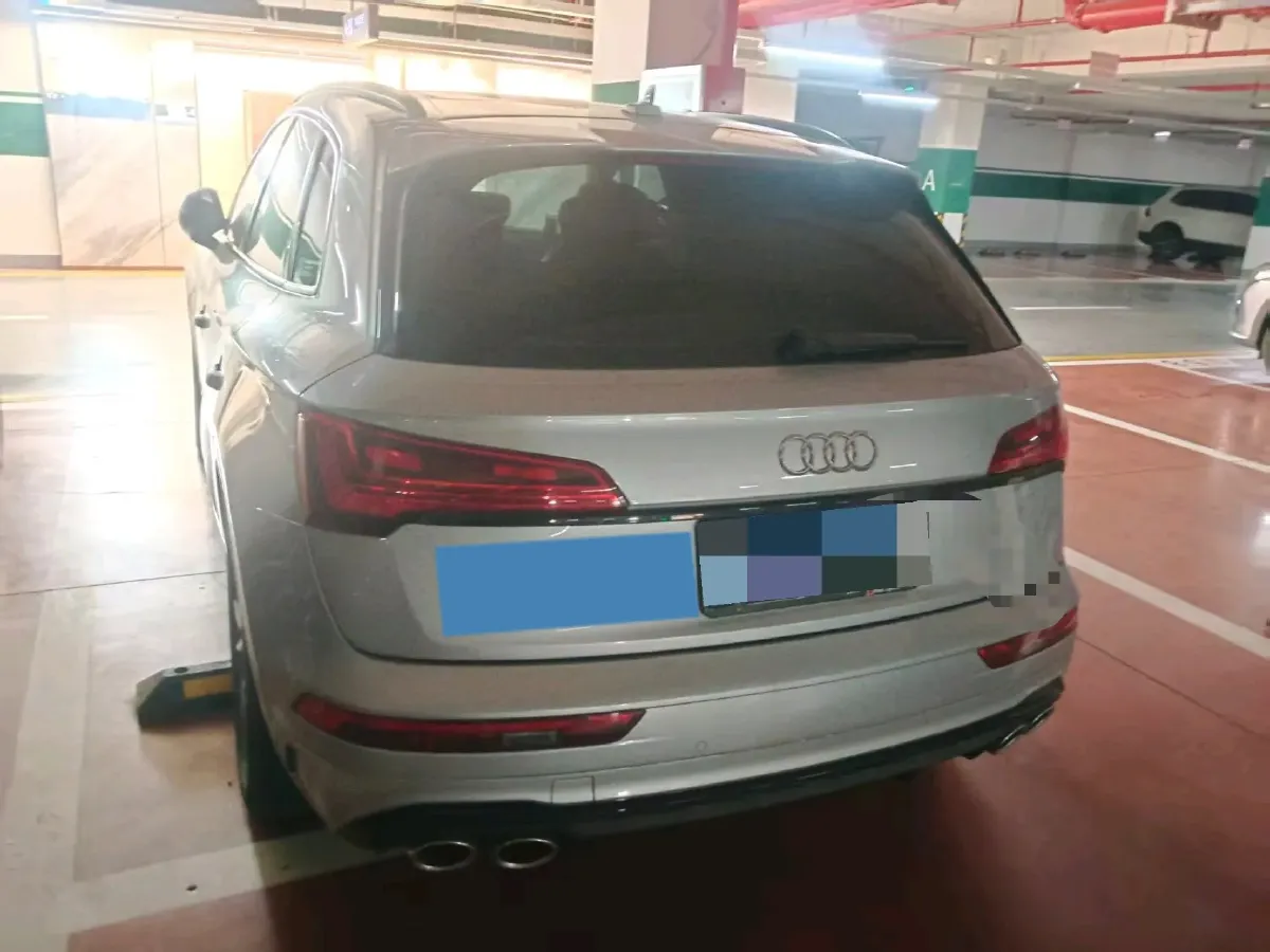 2021 Audi SQ5 3.0T 354HP V6 8AT,autocango,china used car exporter,china ev exporter,chinese used car exporter,chinese used ev exporter