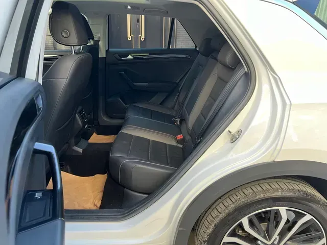 2022 Volkswagen T-Roc 1.4T 150HP L4 7DCT,autocango,china used car exporter,china ev exporter,chinese used car exporter,chinese used ev exporter