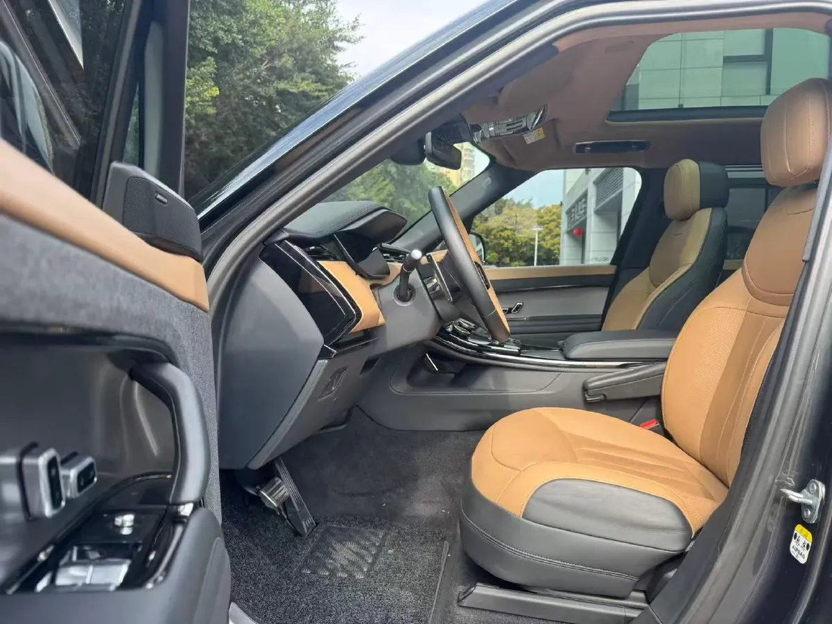2023 Land Rover Range Rover Sport 3.0T 400HP L6 8AT,autocango,china used car exporter,china ev exporter,chinese used car exporter,chinese used ev exporter